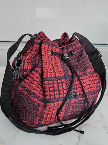 Kipling black and - kipling,
