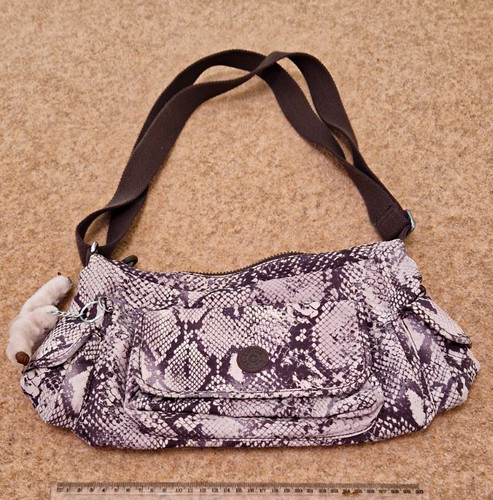 Kipling basia snake print - basia,